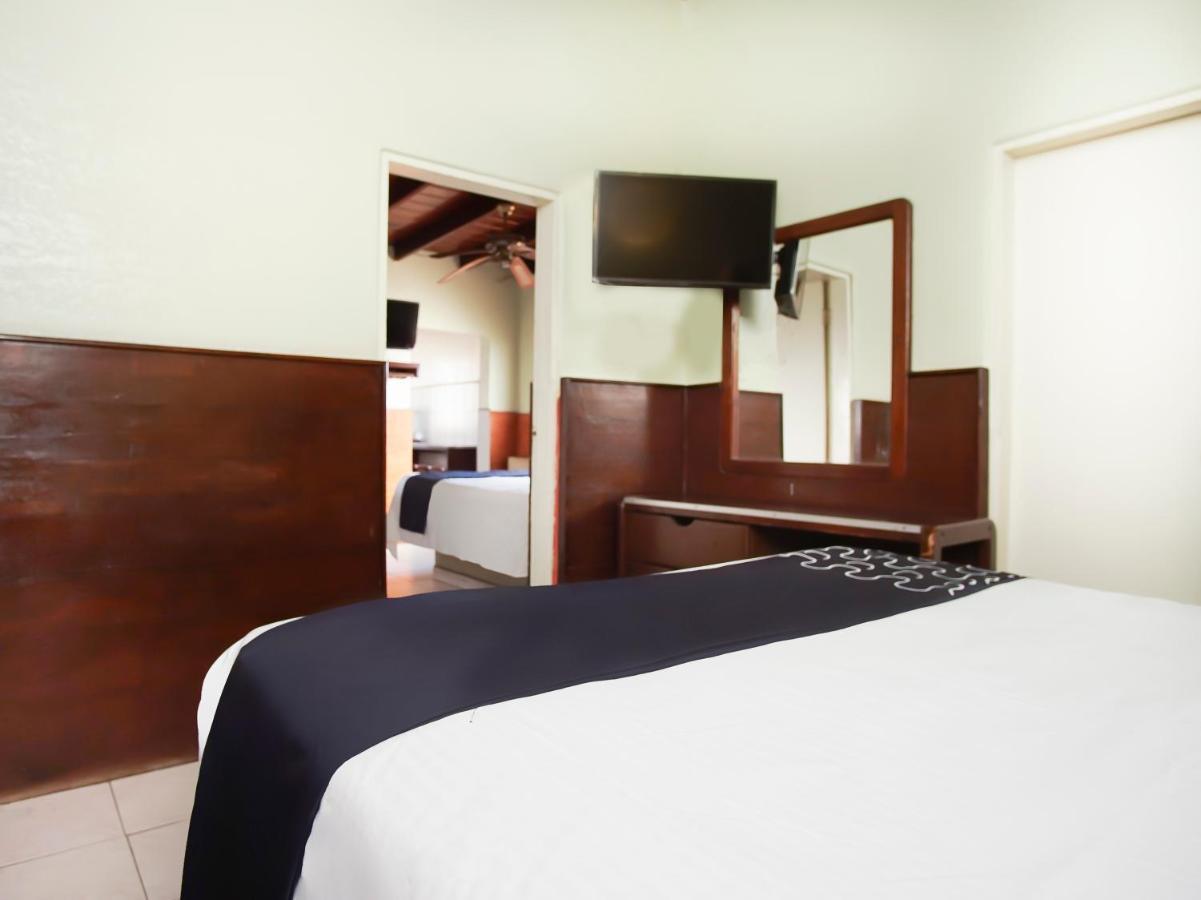 Capital O Hotel America Ensenada Exterior photo